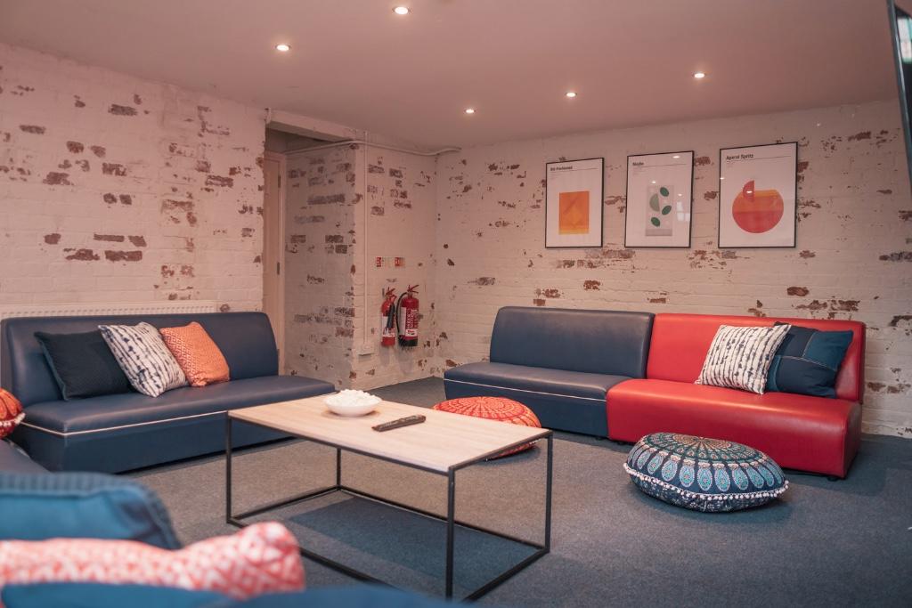 Liverpool Road, Chester, Cheshire, CH2