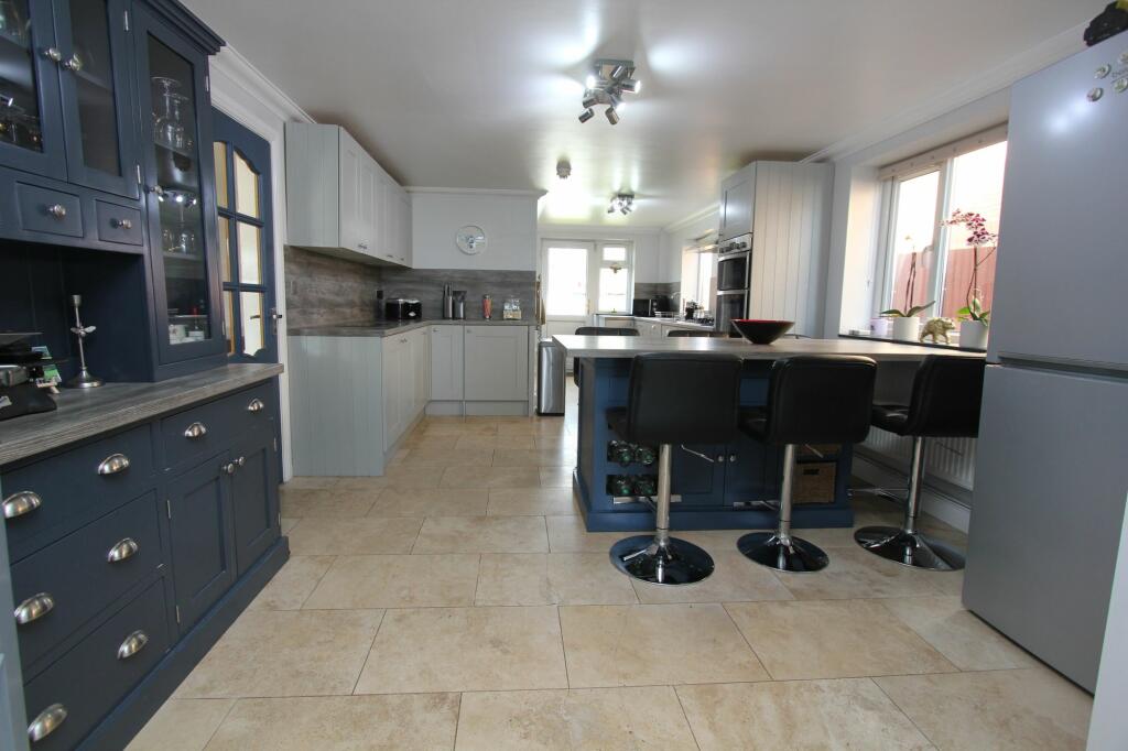 Additional image 21 of South View, Rhoose, CF62