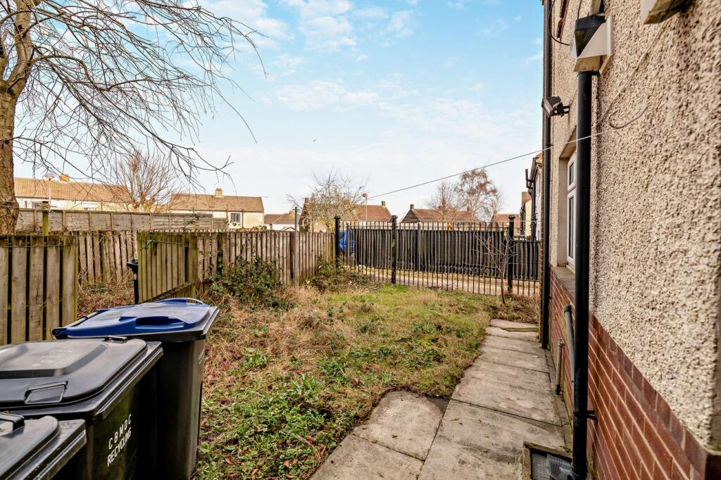 Additional image 23 of Knowles View, Bradford, BD4