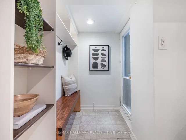 Additional image 32 of 141 Riverdale Ave