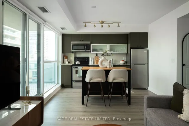 Additional image 6 of 100 Western Battery Rd Unit 601