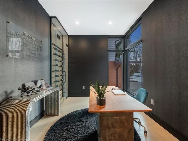 Additional image 6 of 185 Valleyview Dr