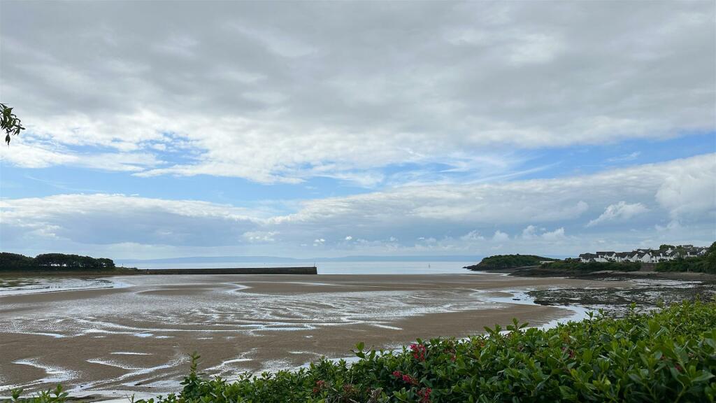 Additional image 2 of The Parade, Barry