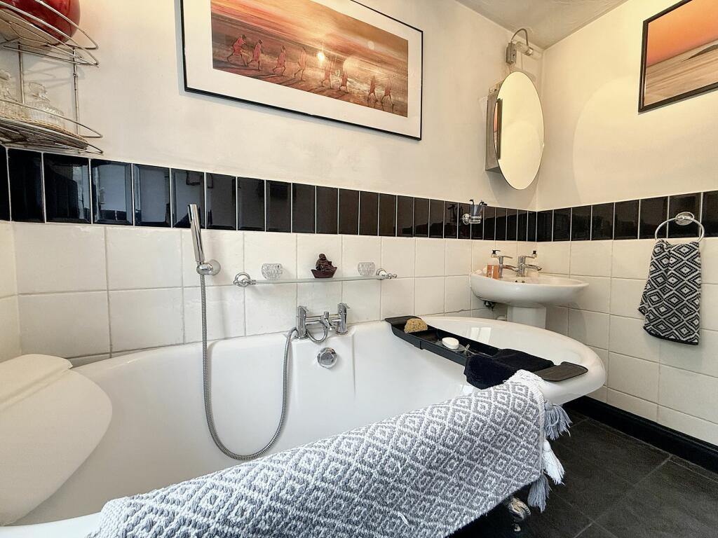 Additional image 25 of Caerphilly, CF83