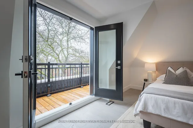 Additional image 26 of 241B Evelyn Ave