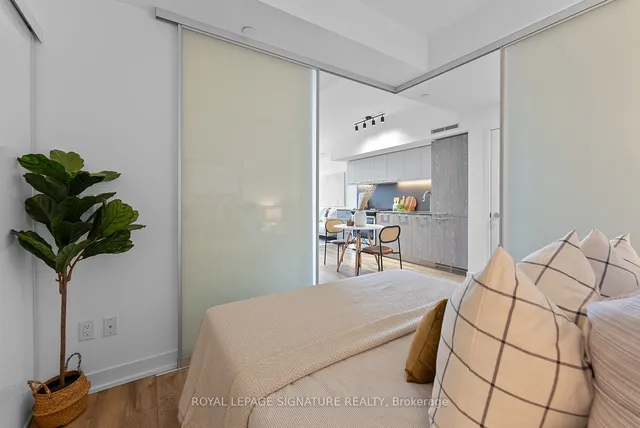 Additional image 21 of 30 Baseball Pl Unit 821