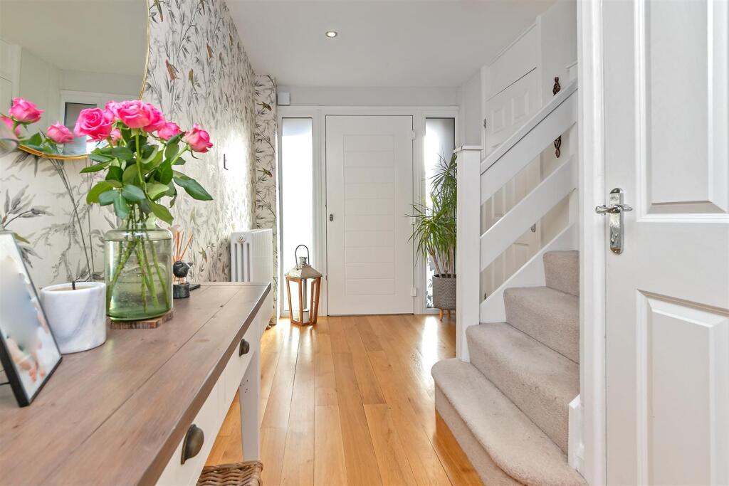 Additional image 9 of Hadrian Close, St Albans