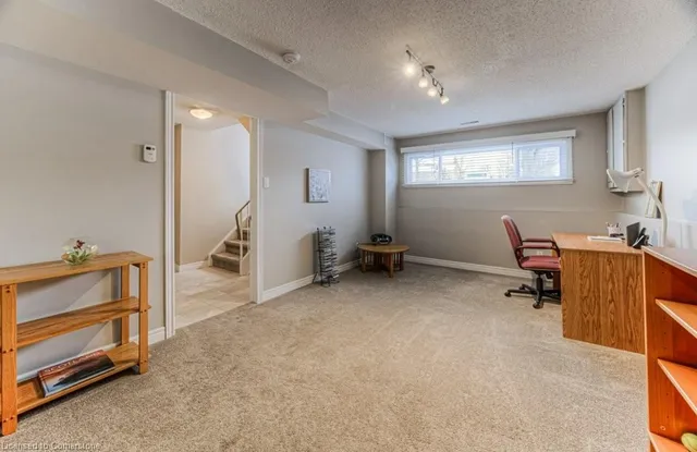 Additional image 32 of 94 Nipigon St