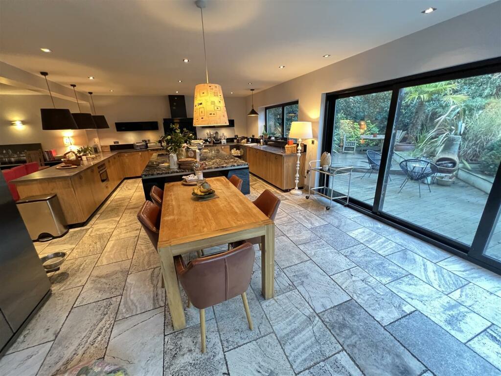 Additional image 5 of Tower Road North, Heswall, Wirral