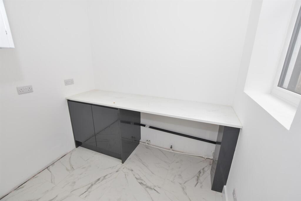 Additional image 19 of Greenfields Avenue, Bromborough