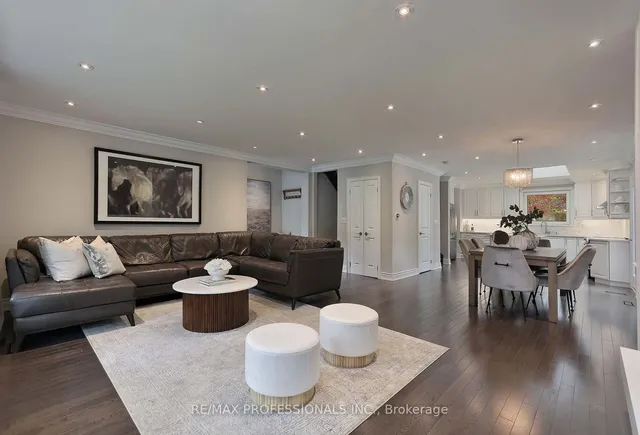 Additional image 5 of 14 Aymarn Crt