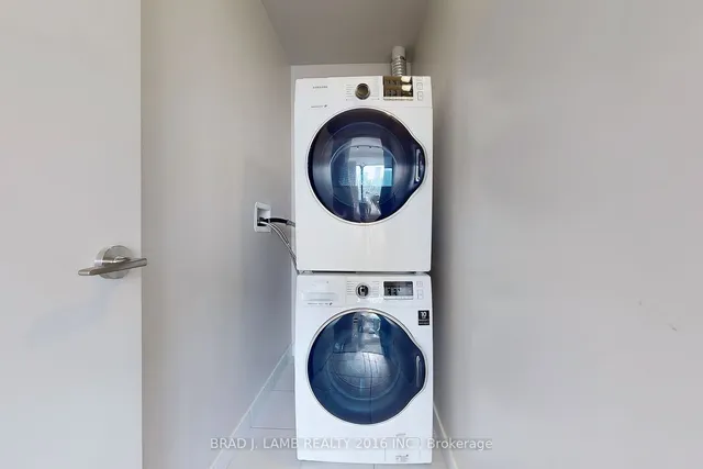 Additional image 31 of 458 Richmond St Unit 1702