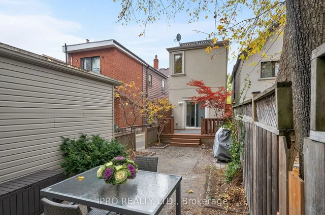 Additional image 32 of 53 Ferrier Ave