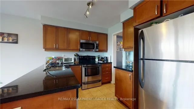 Additional image 10 of 23 EMICK Dr