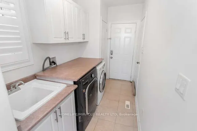 Additional image 16 of 452 Nairn Circ