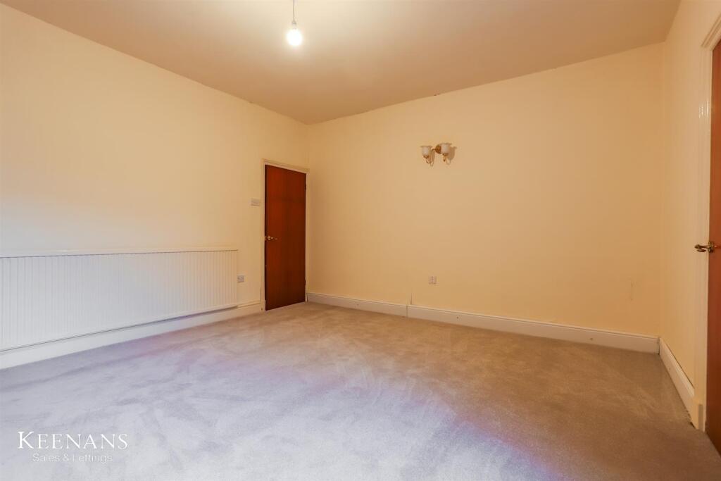 Additional image 20 of Straits Lane, Read