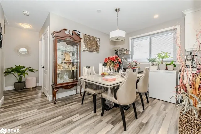 Additional image 16 of 55 Silver Aspen Cres