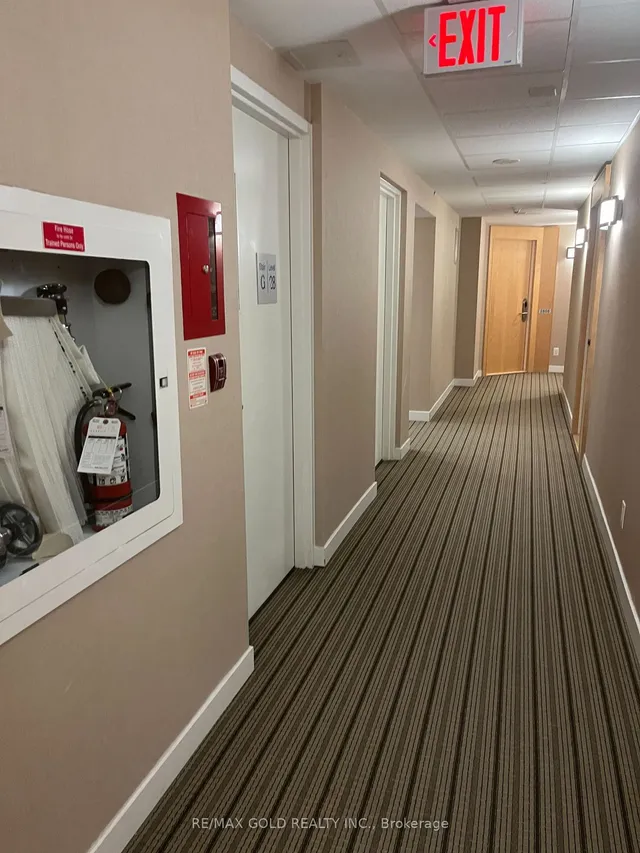 Additional image 21 of 55 Bremner Blvd Unit 2811