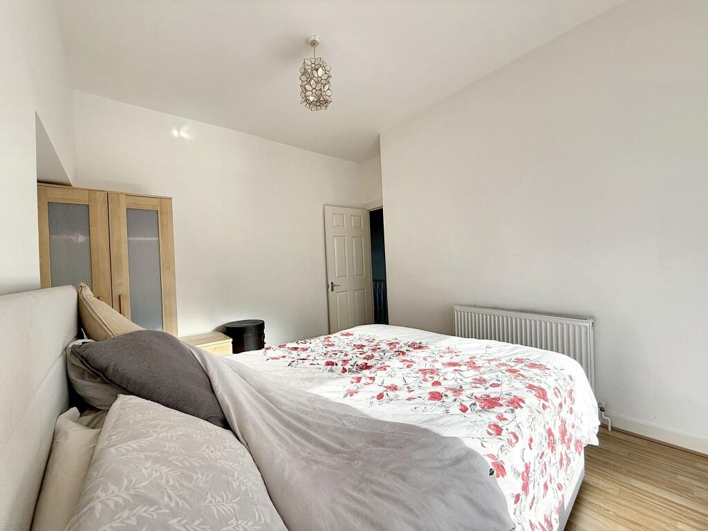 Additional image 16 of Oxford Street, Gelligaer, CF82