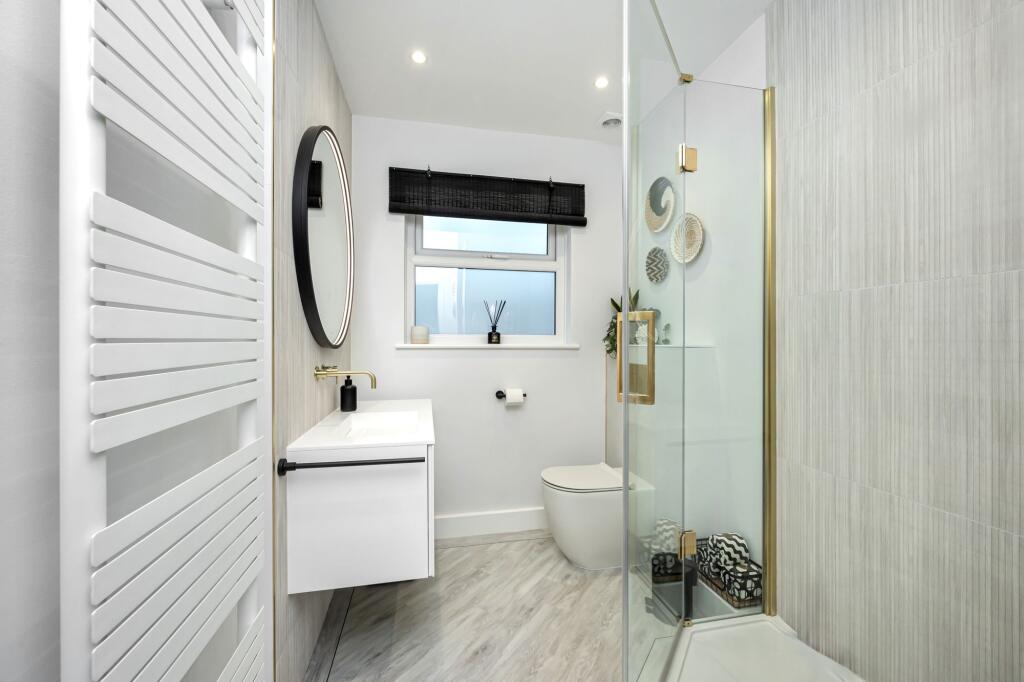 Additional image 18 of Cedar Way, Henfield, BN5