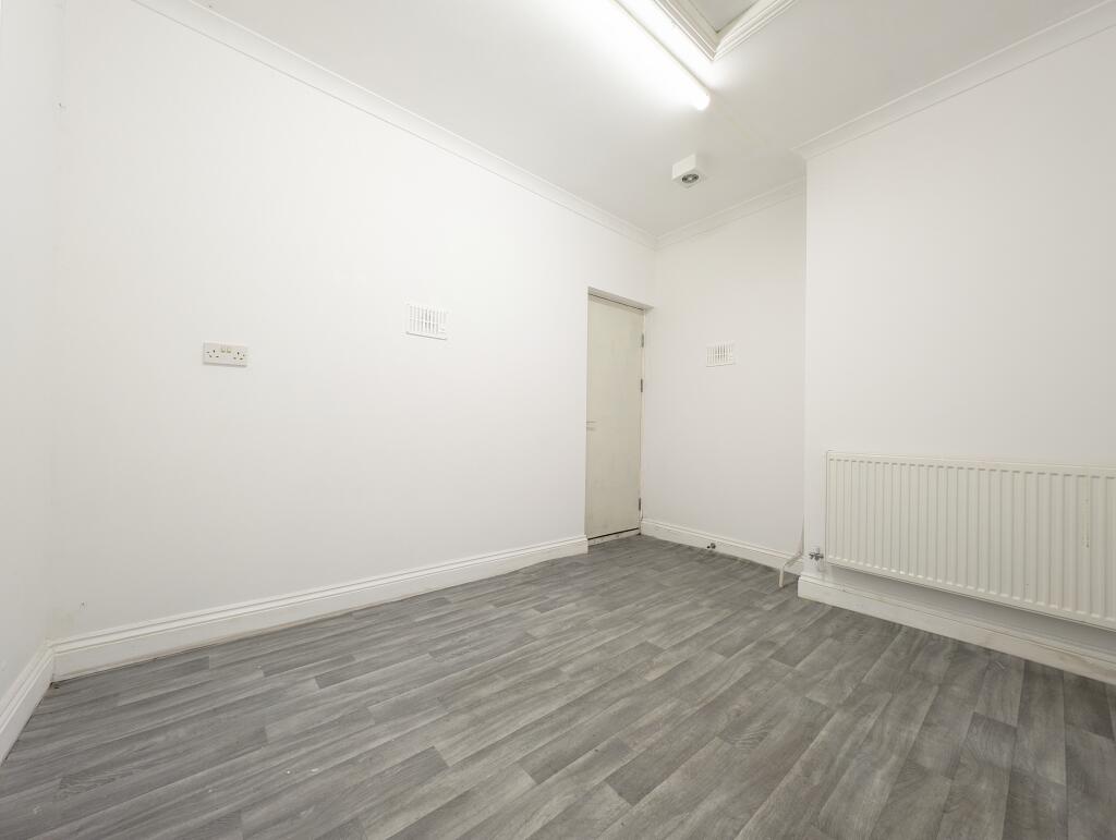 Additional image 47 of Oxford Street, Mountain Ash, CF45 3HB