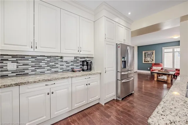 Additional image 9 of 974 Beach Blvd