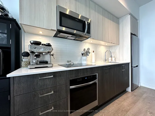 Additional image 4 of 1926 Lakeshore Blvd Unit 4207