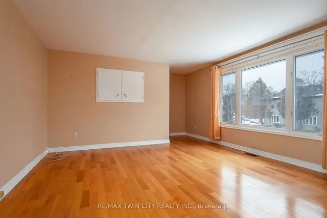 Additional image 11 of 21 Bridge St