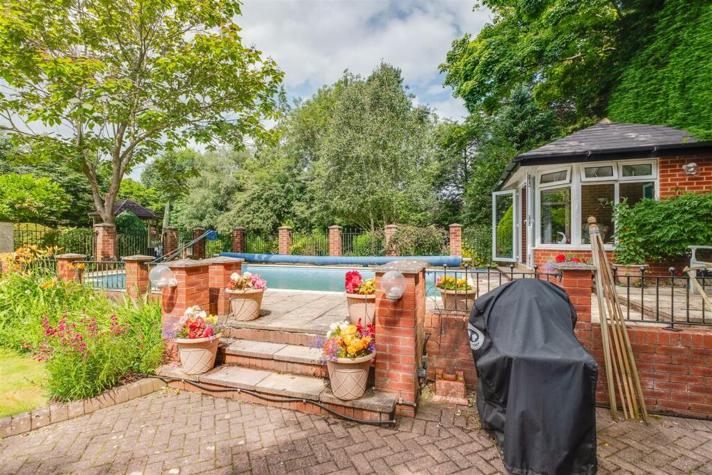 Additional image 41 of Hinderton Road, Neston