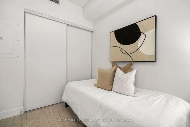 Additional image 11 of 525 Adelaide St Unit 209