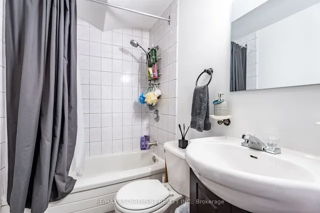 Additional image 18 of 2027 BLUEFIELDS Dr Unit 5