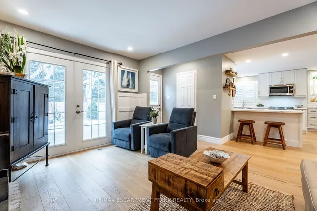 Additional image 18 of 371 Knightsbridge Cres