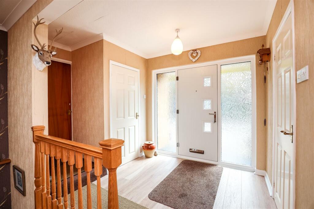 Additional image 8 of Sutton Lane, Ogmore By Sea, Vale Of Glamorgan, CF32 0PE