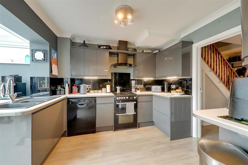 Additional image 2 of Newmans Gardens, Sompting, BN15