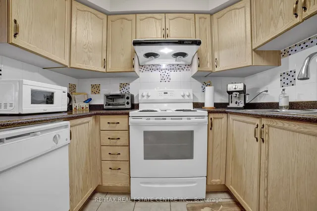 Additional image 8 of 2333 Walkers Line Unit 15