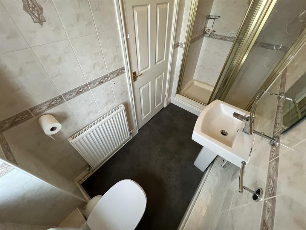 Additional image 12 of Mount Avenue, Heswall, Wirral