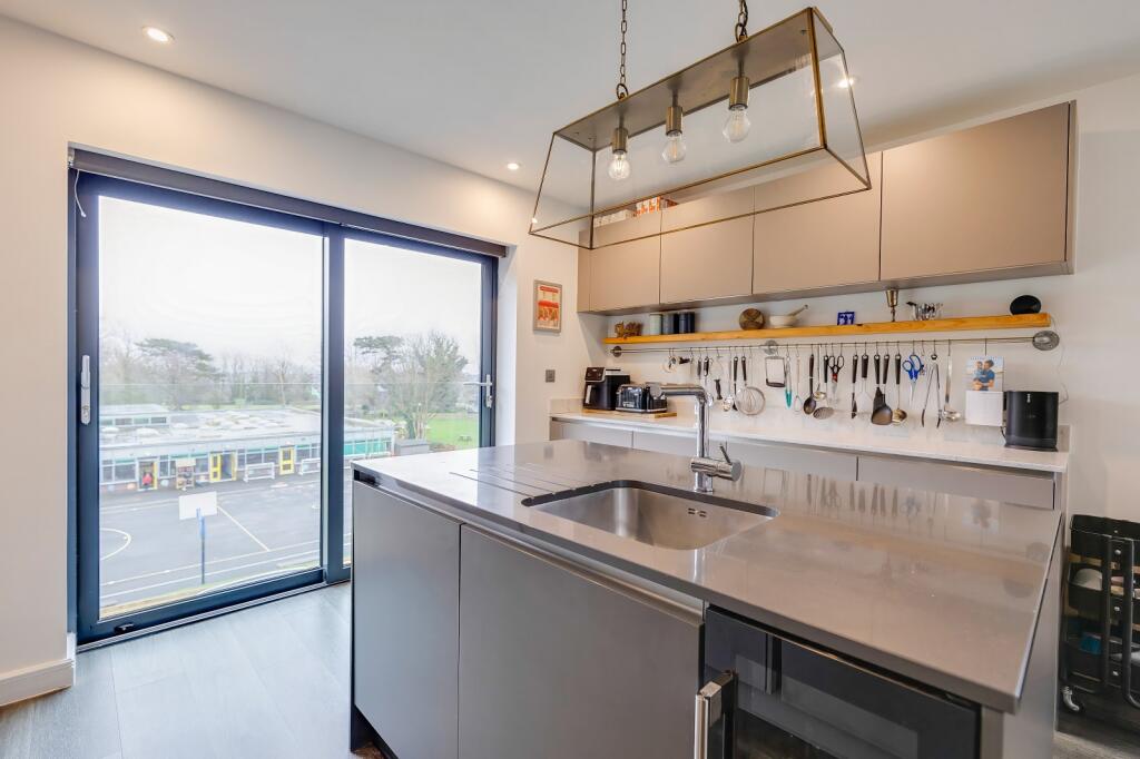 Additional image 7 of Bryneithin, St. Andrews Road, Dinas Powys, The Vale Of Glamorgan. CF64 4BL