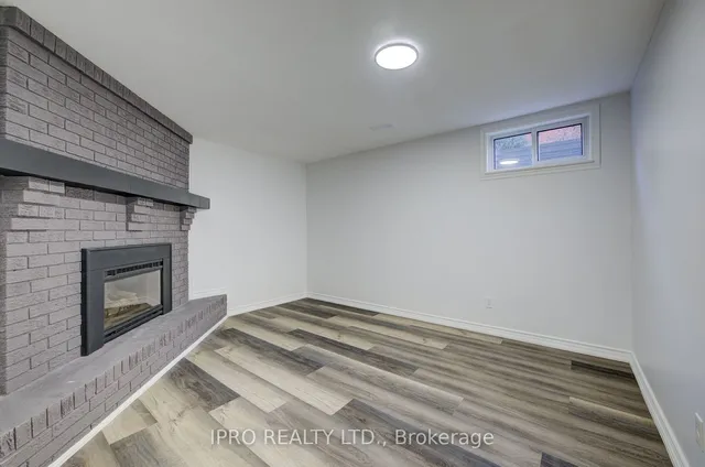 Additional image 32 of 18 Martinglen Cres