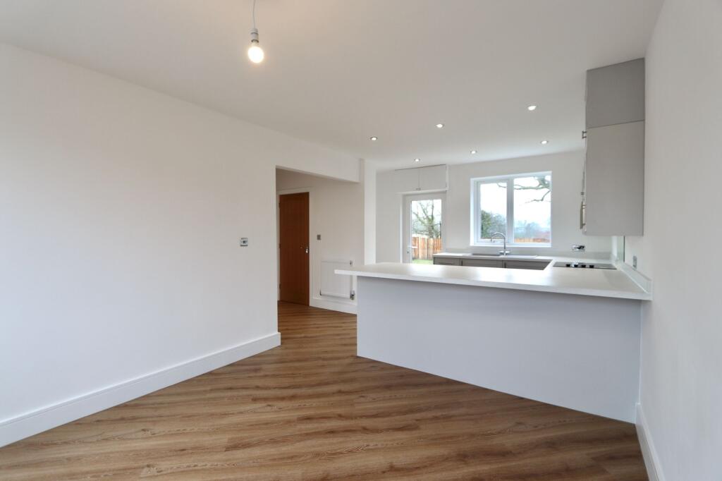 Additional image 10 of Gelligaer Road, Trelewis, CF46