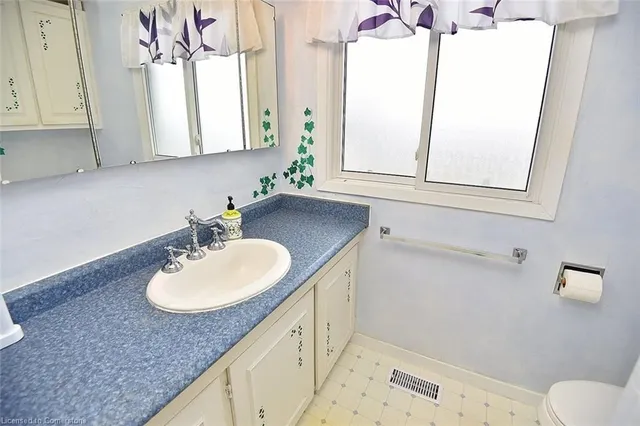 Additional image 22 of 40 Pleasant Ave