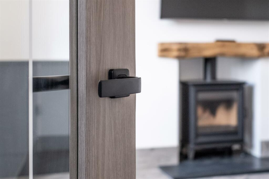 Additional image 29 of Burton Road, Little Neston, Cheshire