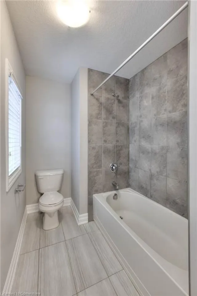 Additional image 25 of 51 Meadowridge St