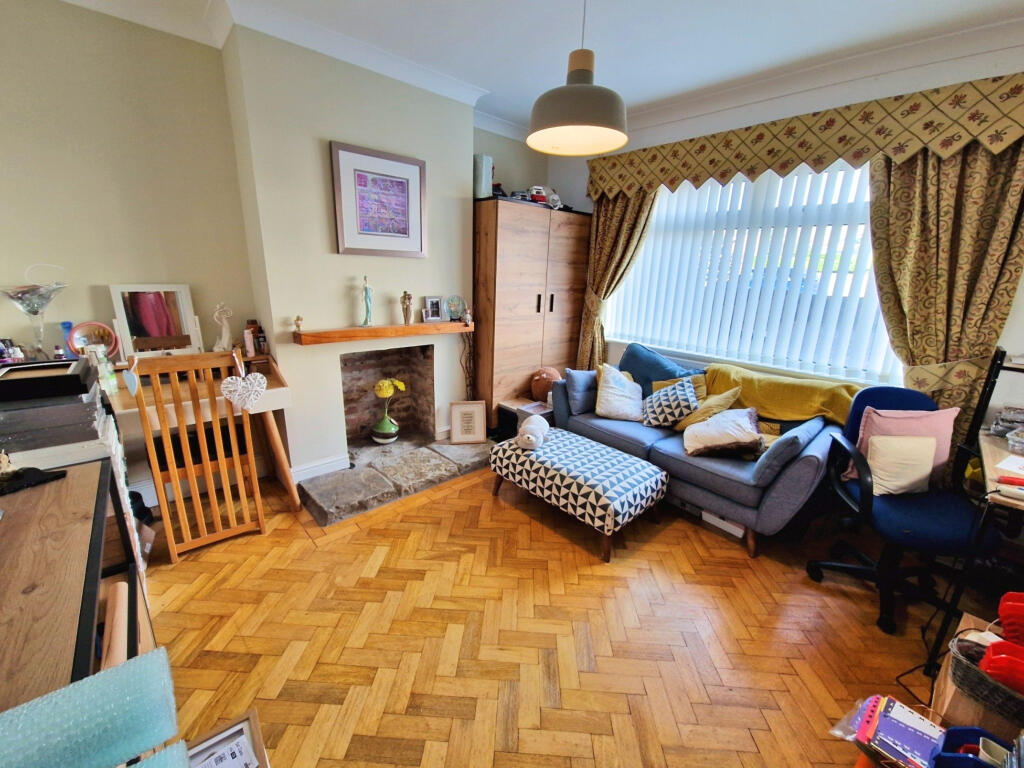 Additional image 3 of KINGS HILL, PORTHCAWL, CF36 5LD