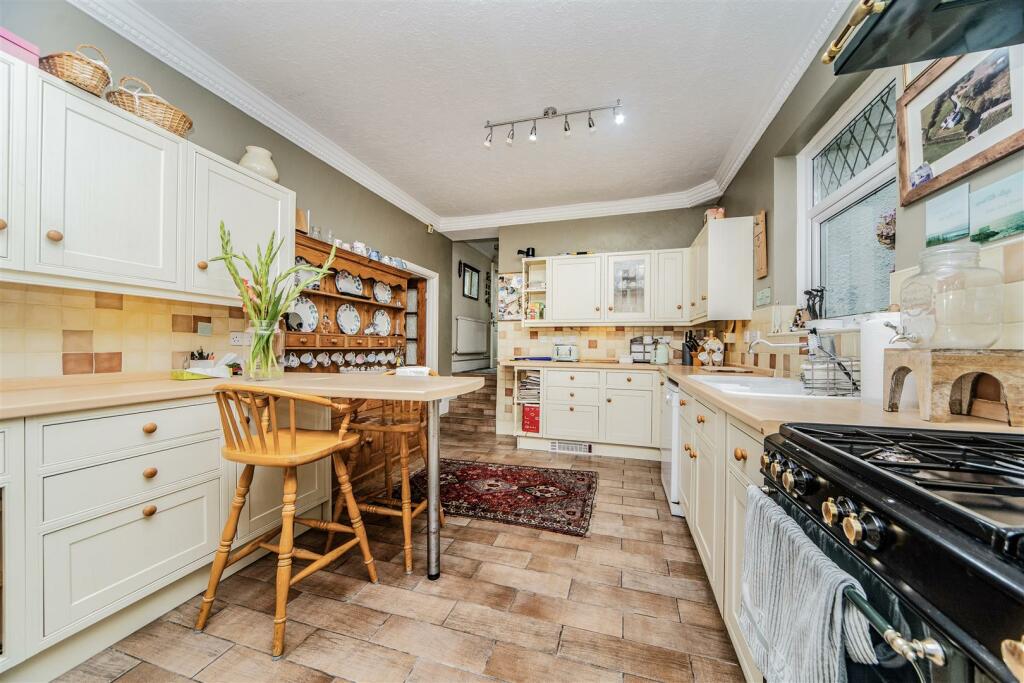 Additional image 21 of Gilbert Lane East, Barry