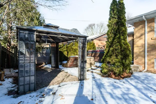 Additional image 23 of 30 Larabee Cres