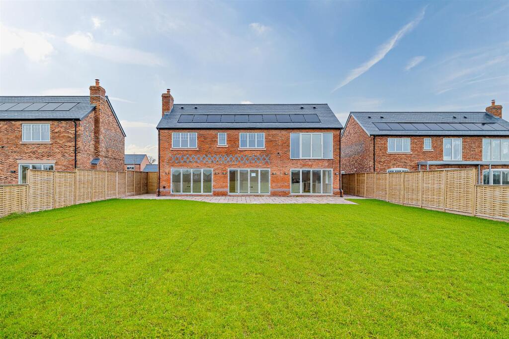 Additional image 2 of Belgrave Garden Mews, Pulford, Chester