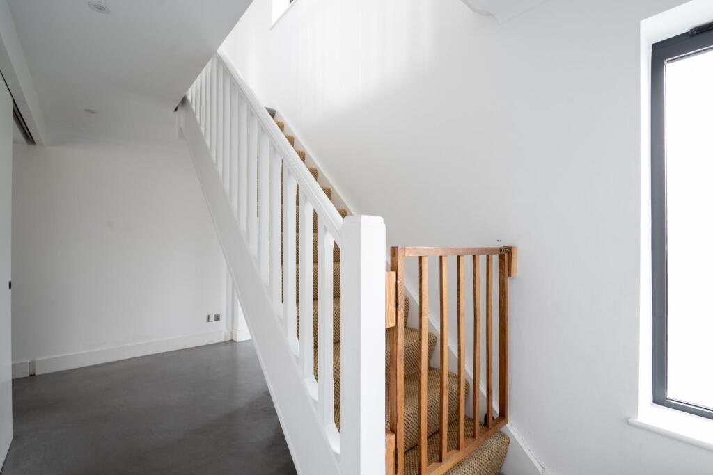 Additional image 23 of Robinswood Crescent, Penarth