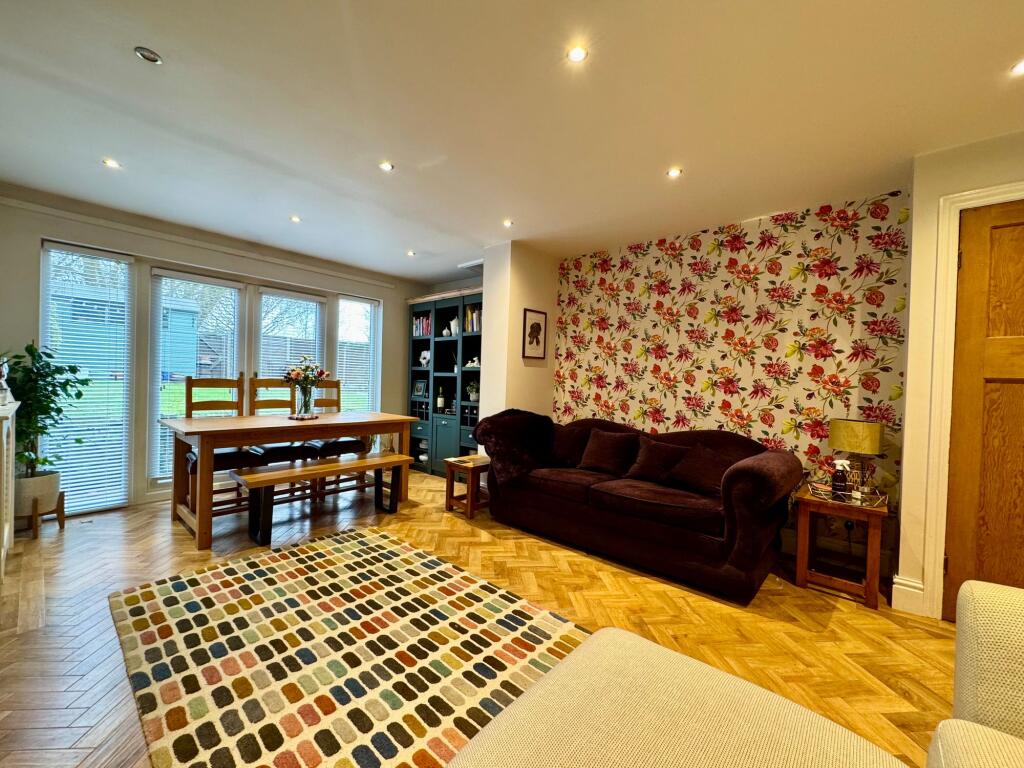 Additional image 7 of Brandlesholme Road, Bury, BL8