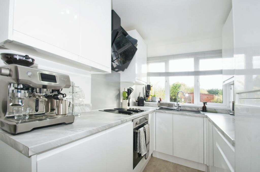 Additional image 4 of Priory Avenue, Bridgend, CF31