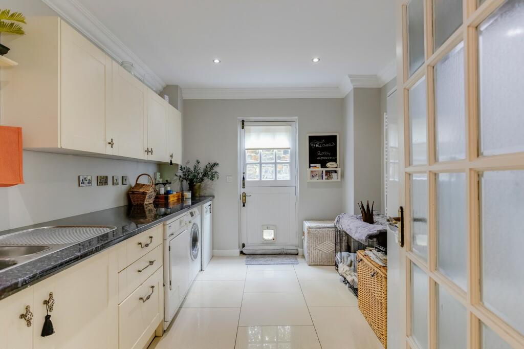 Additional image 18 of Rhiwgoed, Westra, Dinas Powys, The Vale Of Glamorgan. CF64 4HA